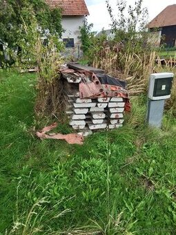 Prodám dřevěné trámy