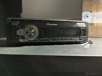 Pioneer MVH-S110UBA - 1