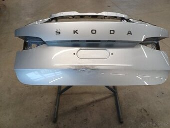 Páté dveře Škoda Octavia 4 combi, 5E7827105