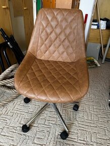 Kancelářská židle otočná