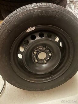 Škoda Octavia 2  letní komplet.kolo