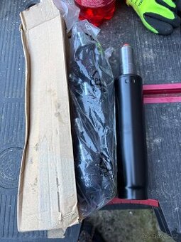 Nová sada pístu a koleček pro kancelářskou židli/křeslo