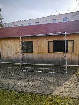 Tenisová odrazová stěna síť