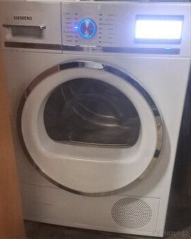 Sušička Siemens WT48Y780EU