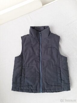 Dětská modrá vesta CALVIN KLEIN 104 -110 na 4