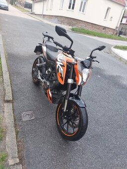 KTM Duke 125