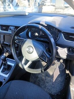 Športový volant Škoda Octavia 3