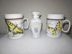 Retro hrnky motýli a ozdobná váza