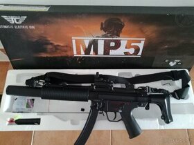 Prodám airsoft MP5 sd6