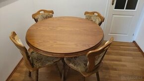Dřevěný kulatý stůl + 4 židle - 1