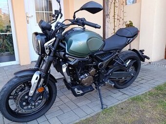 Voge 300 ac