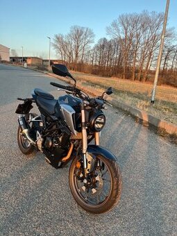 Honda CB125R
