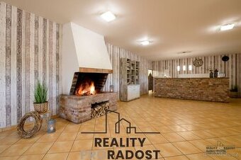 Pronájem restaurace u hřiště v Hraběticích - 1