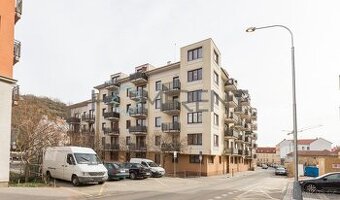 Pronájem garážového stání 13m2 - Na Neklance - Praha 5 - Smí
