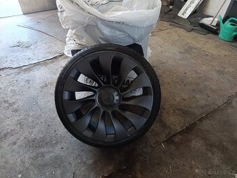 Tesla Model 3 Performance ALU originální