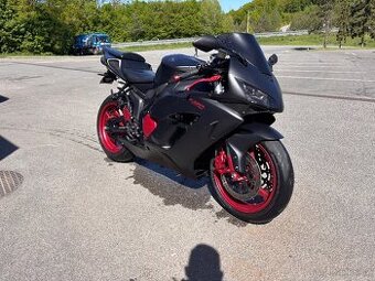 Predám HONDA CBR1000rr