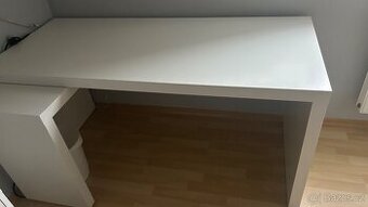 Ikea nábytek-stůl, skříň, ..