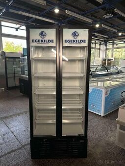 Chladící dvoudvéřová lednice Vibocold