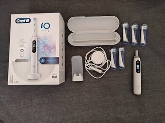 Elektrický kartáček Oral-B iO Series 7