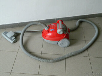 Vysavač Electrolux 1800W
