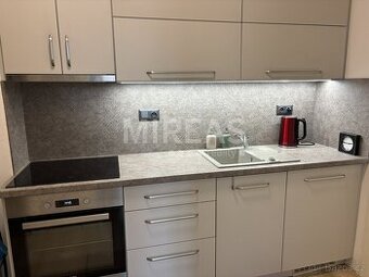 Praha 8 - Karlín, pronájem bytu 2+1, 58 m2, okr. Praha