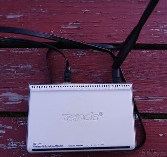 Wifi router Tenda W311R+