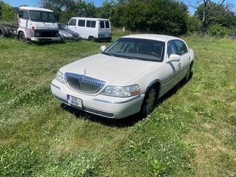 Lincoln Town car
