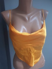 Tílko crop top Bershka