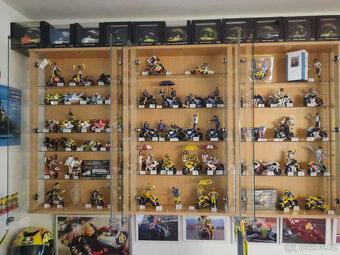 Mega sbírka 288 kusů modelů V. Rossi 1:12 minichamps a další