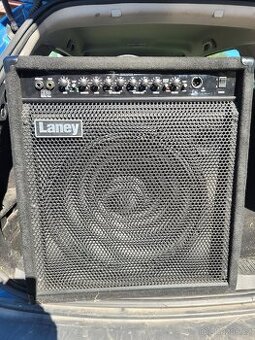Basové kombo LANEY