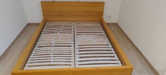 Postel IKEA Malm 200x160 cm s polohovatelnými rošty
