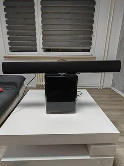 Subwoofer Samsung PS-WE8200 a Soundbar Samsung HT-E8200/EN