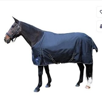 Prodám deku 200 g velikost 145 výběhová