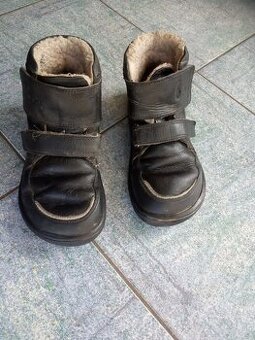 Zimní, sněhule, gumáky, cvičky, pantofle, sálovky-vel. 31