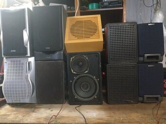 staré reproduktory, reprobedny