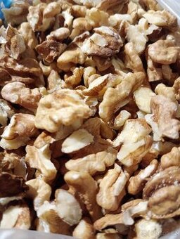 Vlašské ořechy loupané