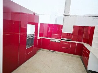 Kuchyňská linka se spotřebiči