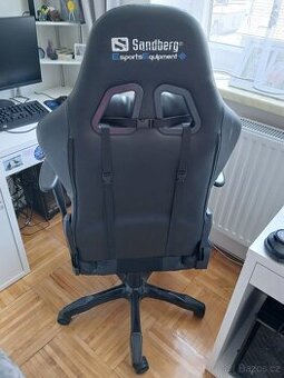 Herni křeslo na kolečkach