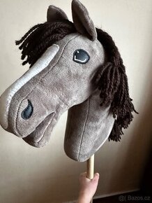 Hobby Horse Guccini od LarDen včetně vybavení - 1