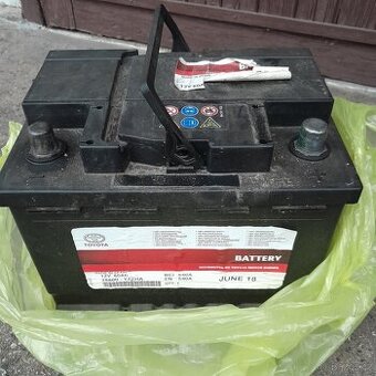 Autobaterie 60Ah 12V