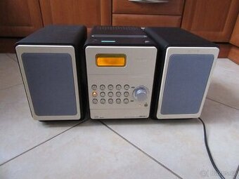 Nabízím minivěž Sony CMT-DC1.  Radio je funkční. CD nefunkčn