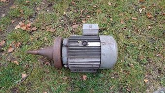 Štípací kužel trn s motorem