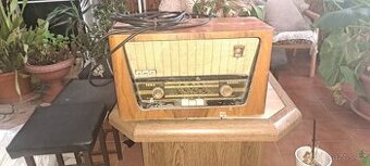 Prodám staré radio Tesla - Gavota