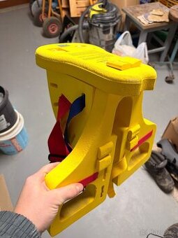 Feva - sedacka pro dite