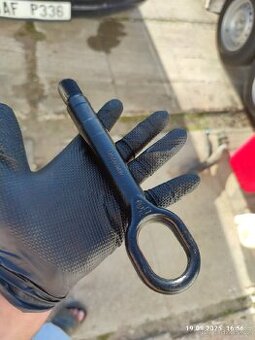 Tažný hák / oko – Audi A8