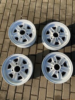 Kopretiny - Otvíráky 4x130 4,5J R13 na vozy Škoda