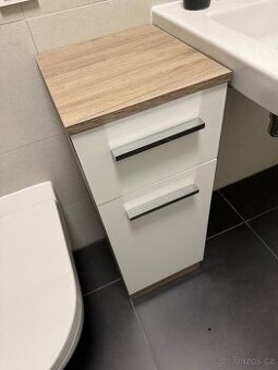 Sestava koupelnového nábytku