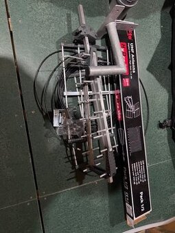 Anténa Hydra 35g + držák na komín + kabel