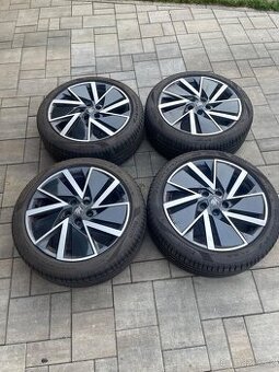 Vega Aero 225/45R18