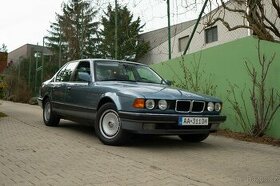 BMW E32 750i 1989